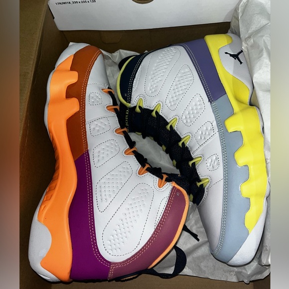 Jordan 9 Change The World - Picture 3 of 5